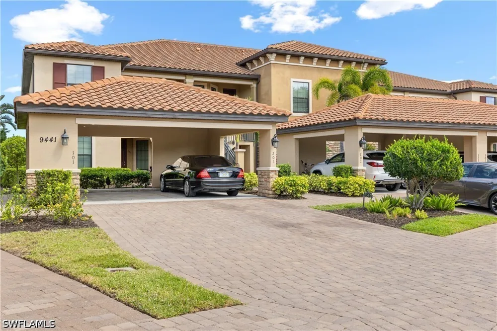 Benvenuto Court #102 Naples, FL 34119