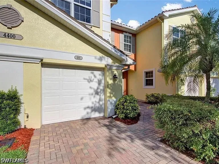 Lazio Way #202 Fort Myers, FL 33901