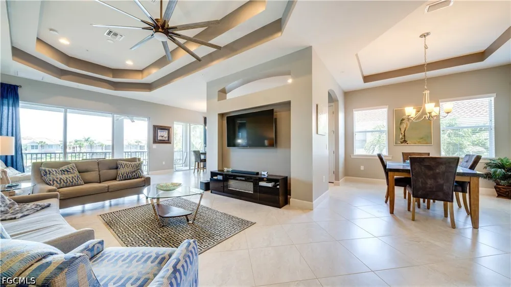 Glastonbury Circle #202 Fort Myers, FL 33913