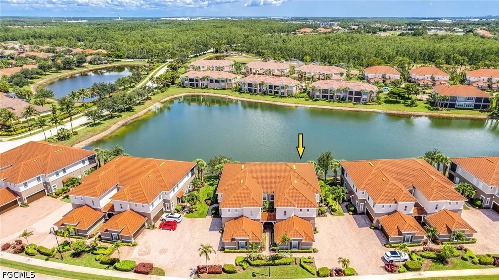 Glastonbury Circle #202 Fort Myers, FL 33913
