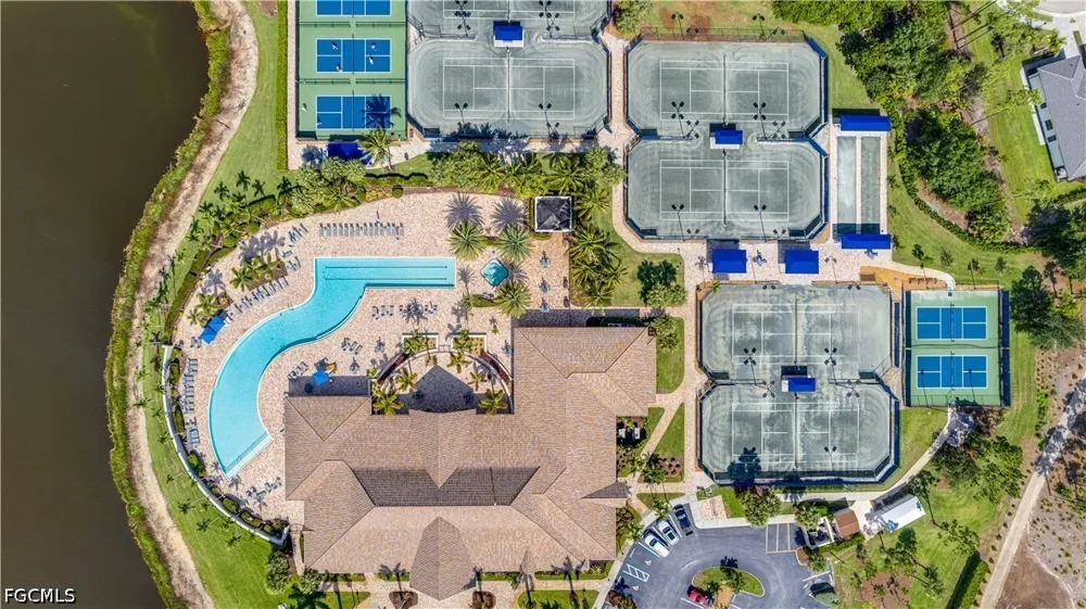 Glastonbury Circle #202 Fort Myers, FL 33913