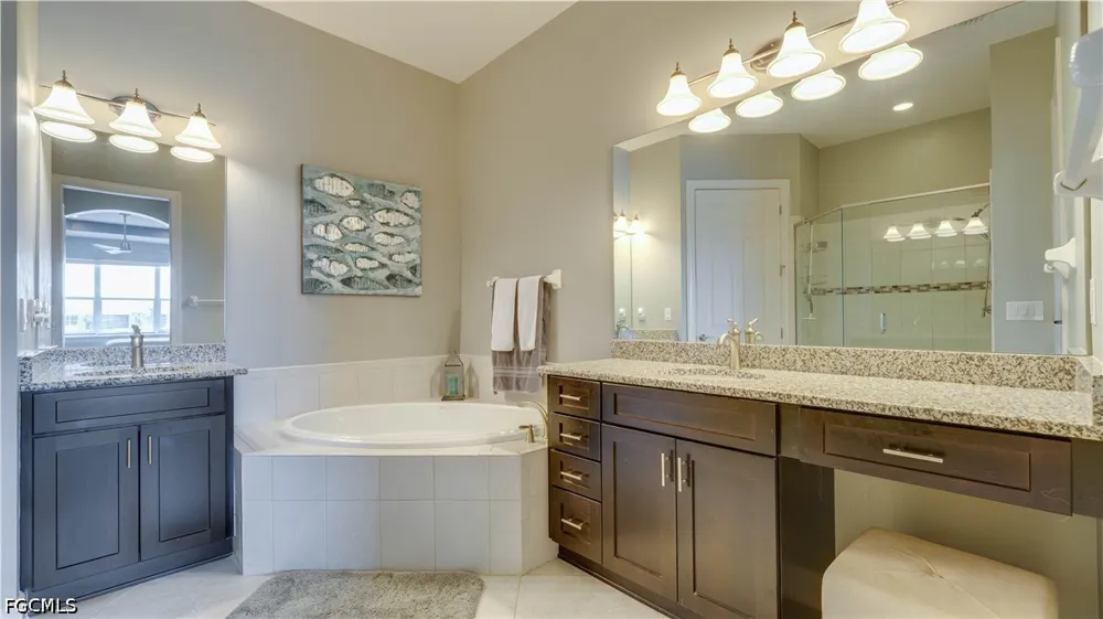 Glastonbury Circle #202 Fort Myers, FL 33913