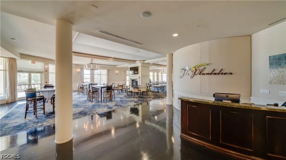 Glastonbury Circle #202 Fort Myers, FL 33913