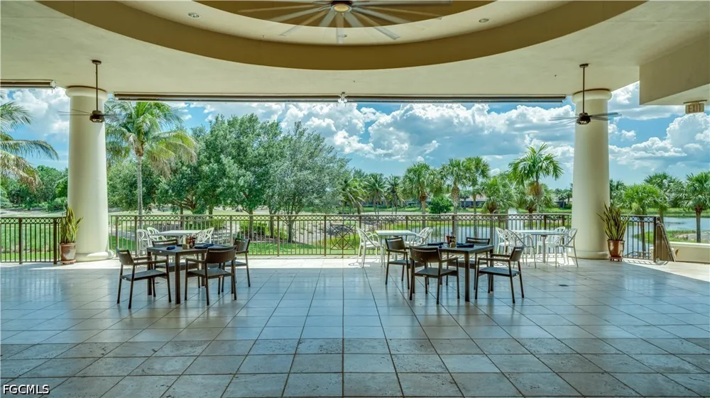 Glastonbury Circle #202 Fort Myers, FL 33913