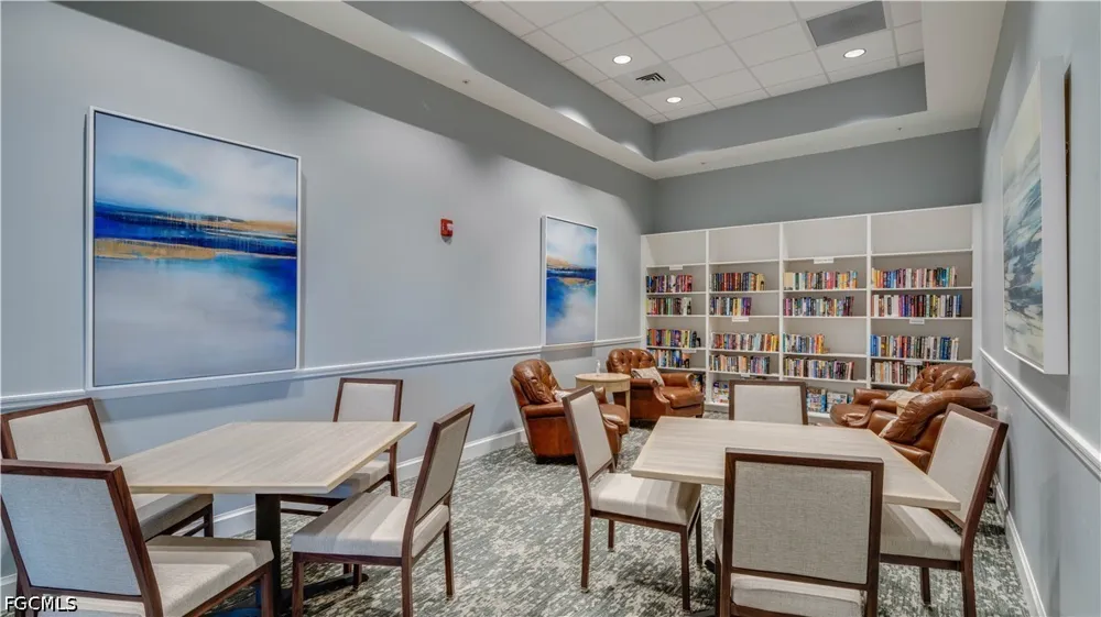 Glastonbury Circle #202 Fort Myers, FL 33913