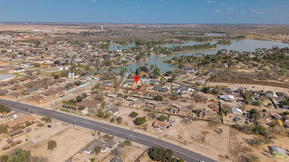 932 S Kika De La Garza Boulevard La Joya, TX 78560