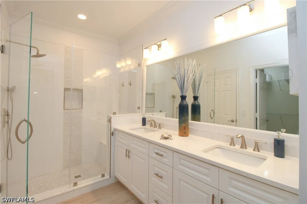 Tarpon Bay Drive Naples, FL 34119