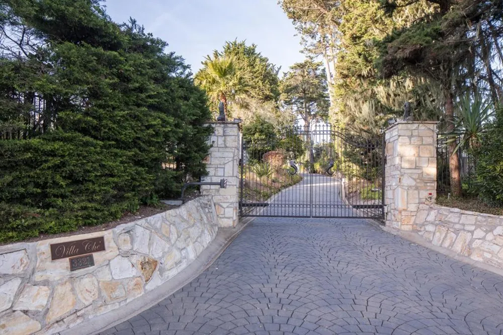 3321 17 Mile Drive Pebble Beach, CA 93953