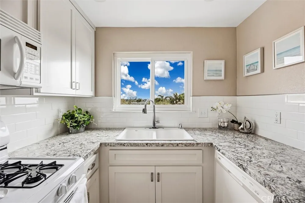 1633 Ramona Grover Beach, CA 93433