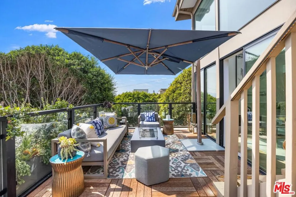 302 Ashland Avenue #301 Santa Monica, CA 90405