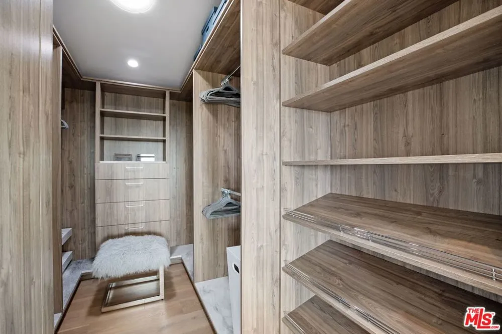 302 Ashland Avenue #301 Santa Monica, CA 90405