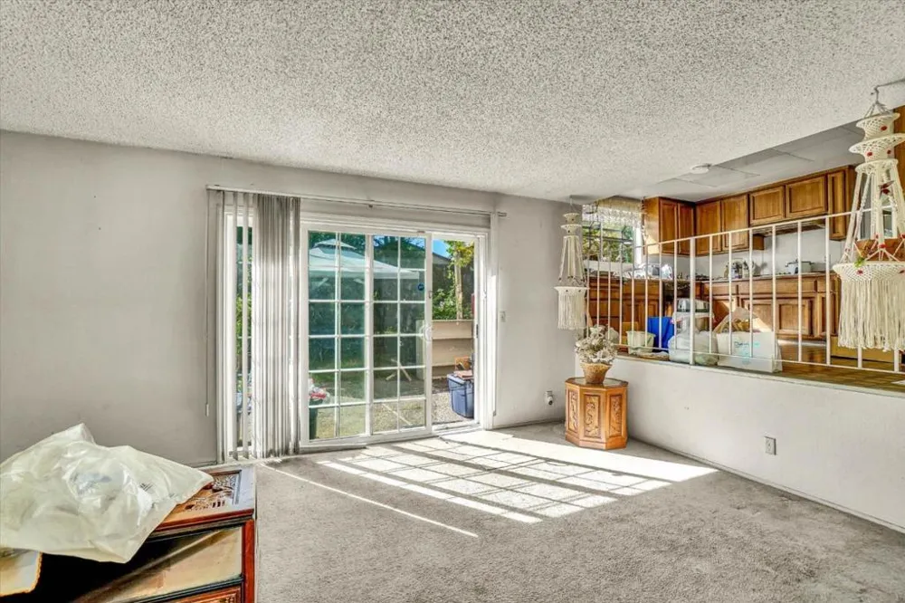 6308 Hillsdale Boulevard Sacramento, CA 95842