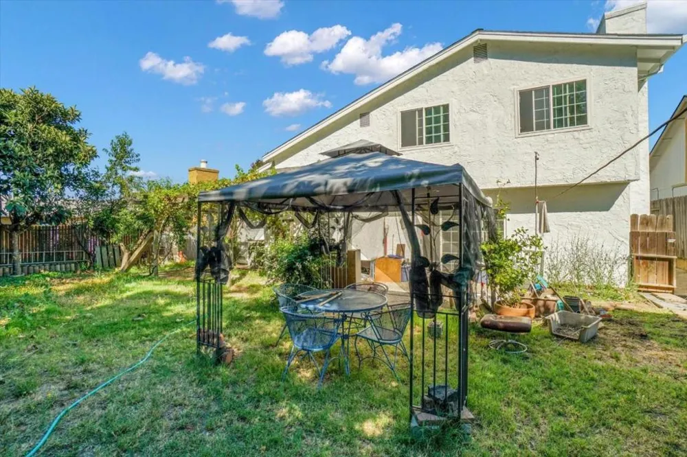 6308 Hillsdale Boulevard Sacramento, CA 95842