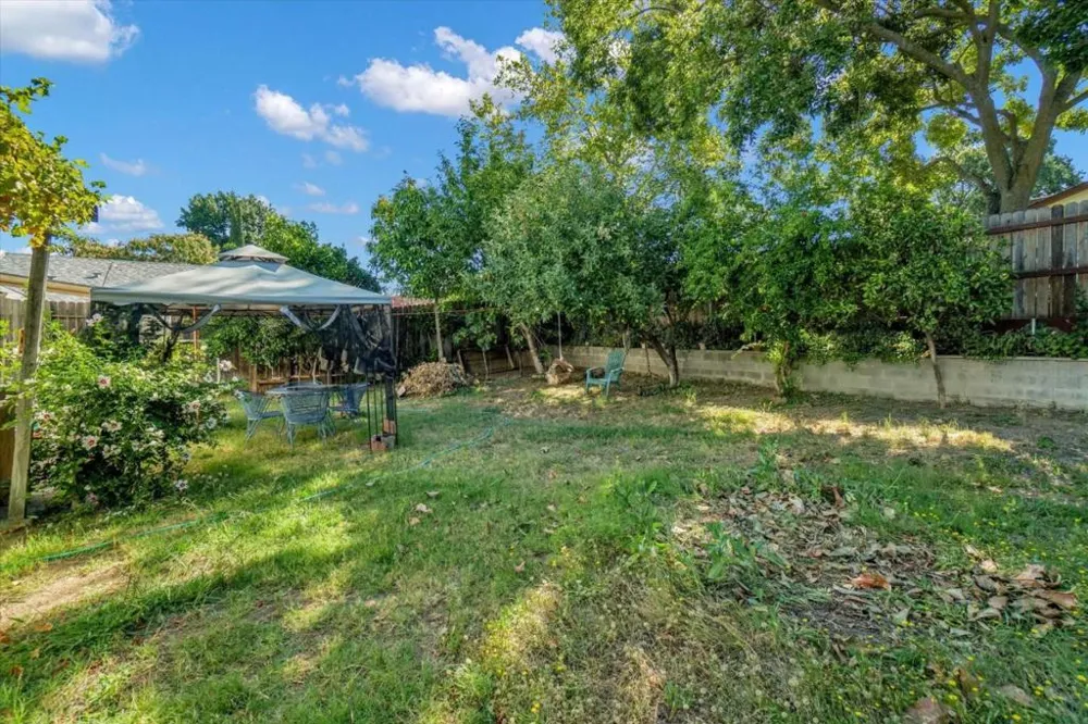 6308 Hillsdale Boulevard Sacramento, CA 95842