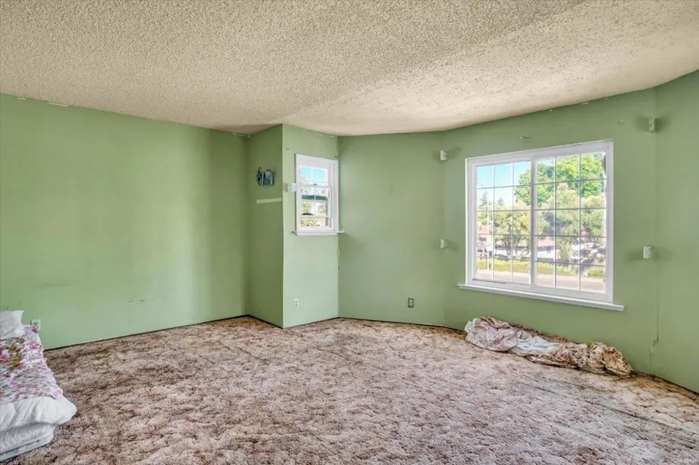 6308 Hillsdale Boulevard Sacramento, CA 95842