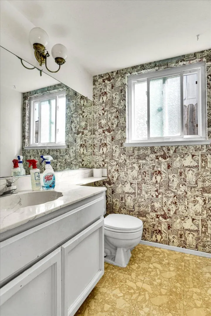 6308 Hillsdale Boulevard Sacramento, CA 95842