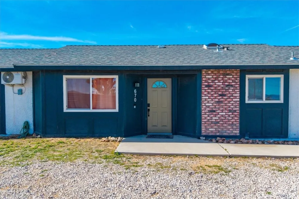 670 Ducor Avenue Landers, CA 92285