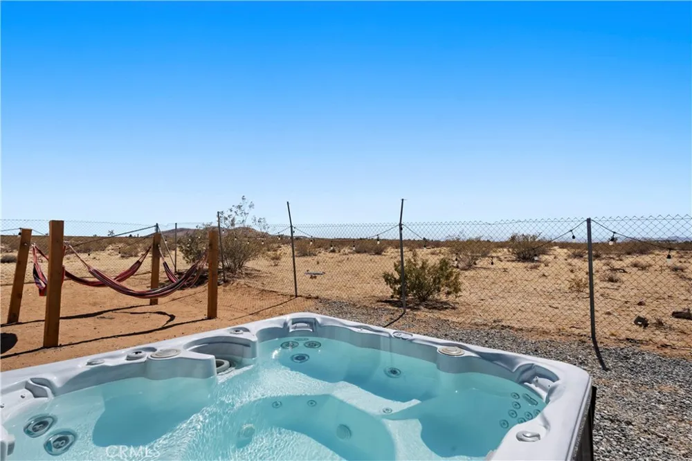 670 Ducor Avenue Landers, CA 92285