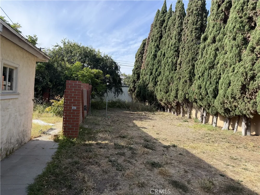4085 W 141st Street Hawthorne, CA 90250