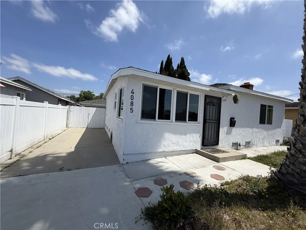 4085 W 141st Street Hawthorne, CA 90250