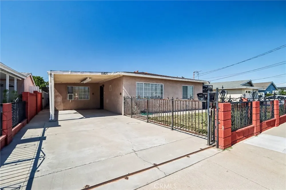 11837 161st Norwalk, CA 90650