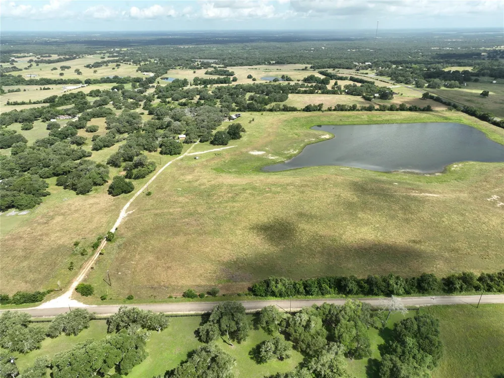 10100 Harmon School Road Burton, TX 77835