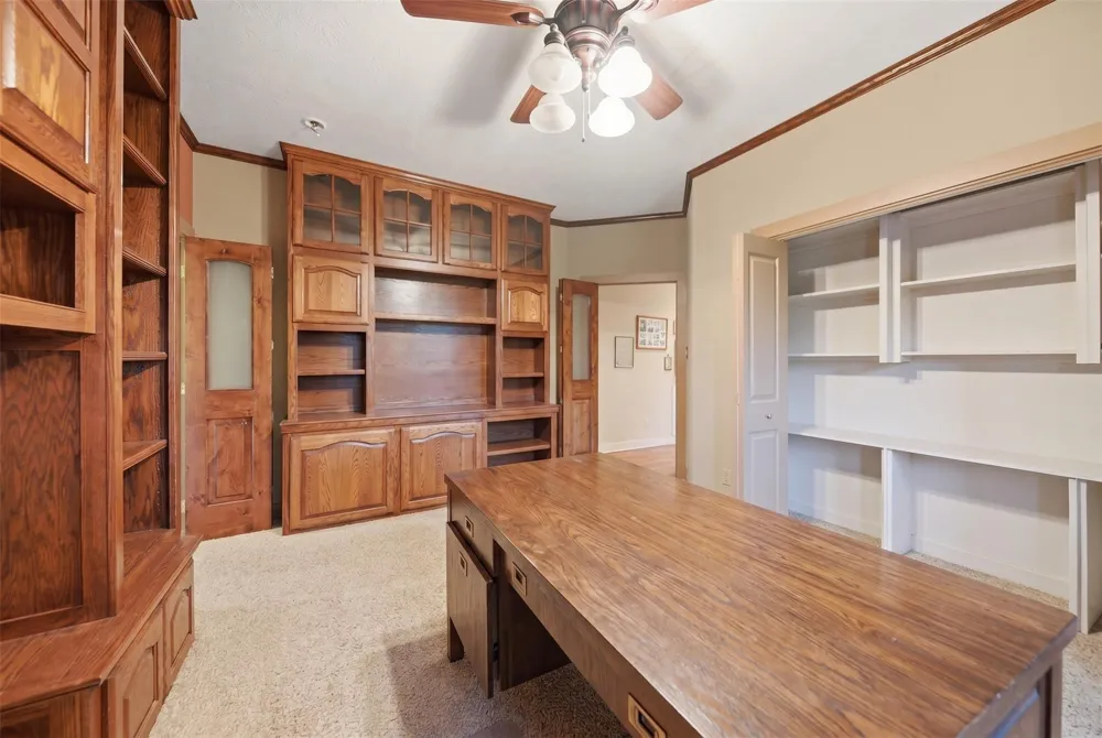 10100 Harmon School Road Burton, TX 77835