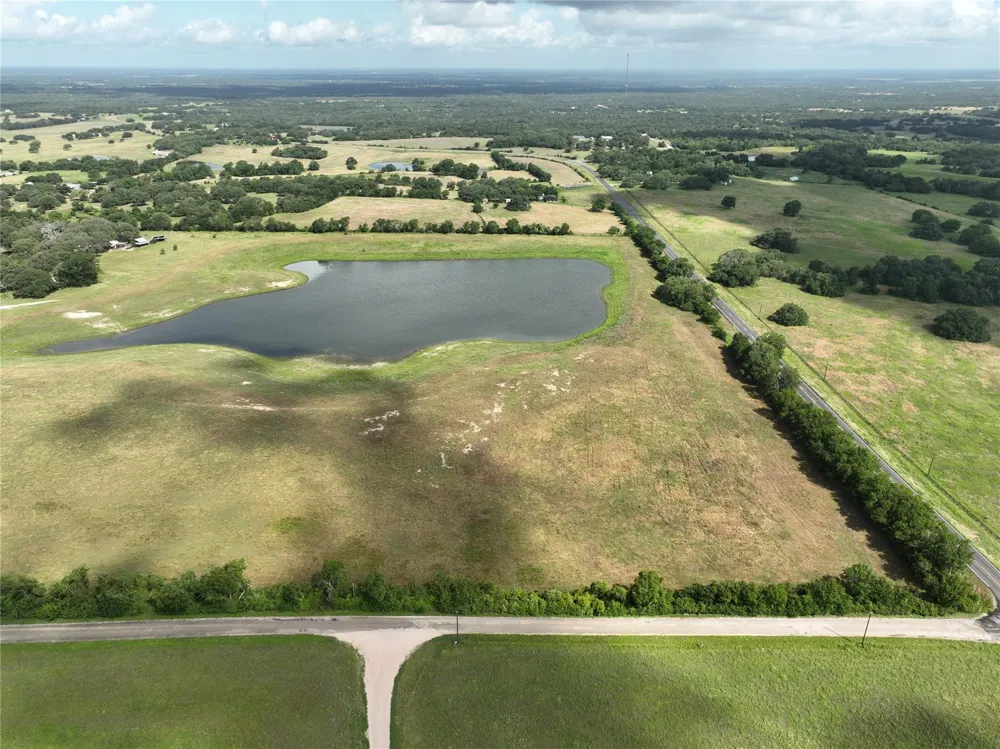 10100 Harmon School Road Burton, TX 77835