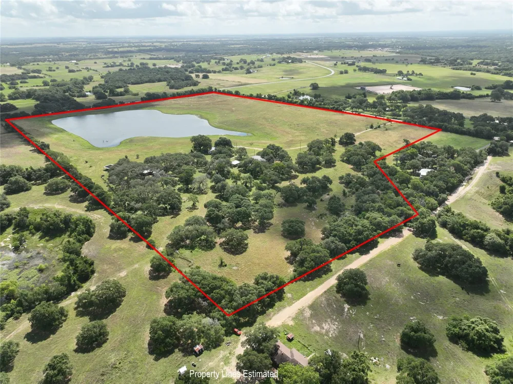 10100 Harmon School Road Burton, TX 77835