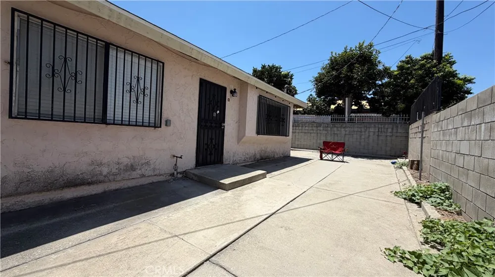 303 New Avenue #B Monterey Park, CA 91755