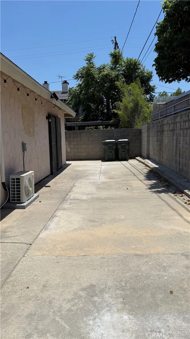 303 New Avenue #B Monterey Park, CA 91755
