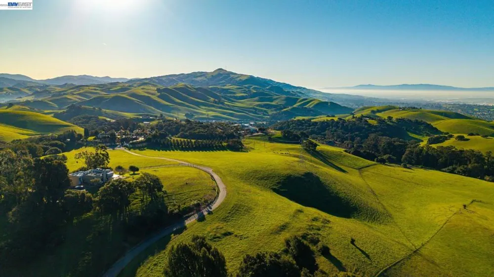 2395 Tecado Ter Fremont, CA 94539