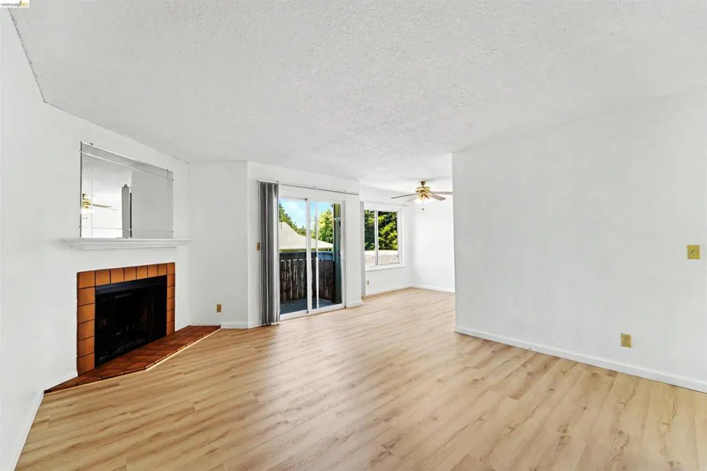 4186 San Pablo Dam Rd #A El Sobrante, CA 94803