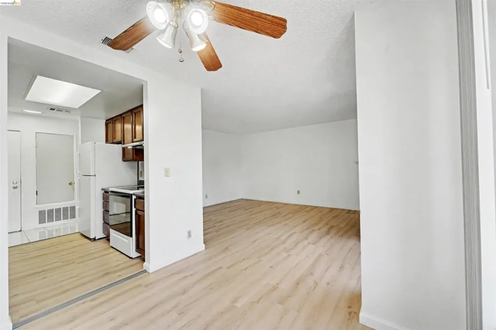 4186 San Pablo Dam Rd #A El Sobrante, CA 94803