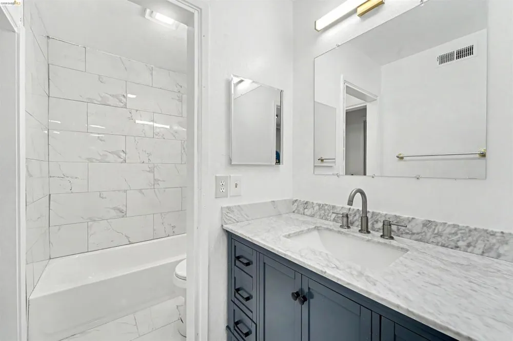4186 San Pablo Dam Rd #A El Sobrante, CA 94803