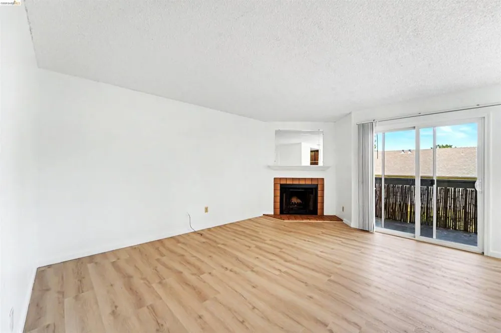 4186 San Pablo Dam Rd #A El Sobrante, CA 94803