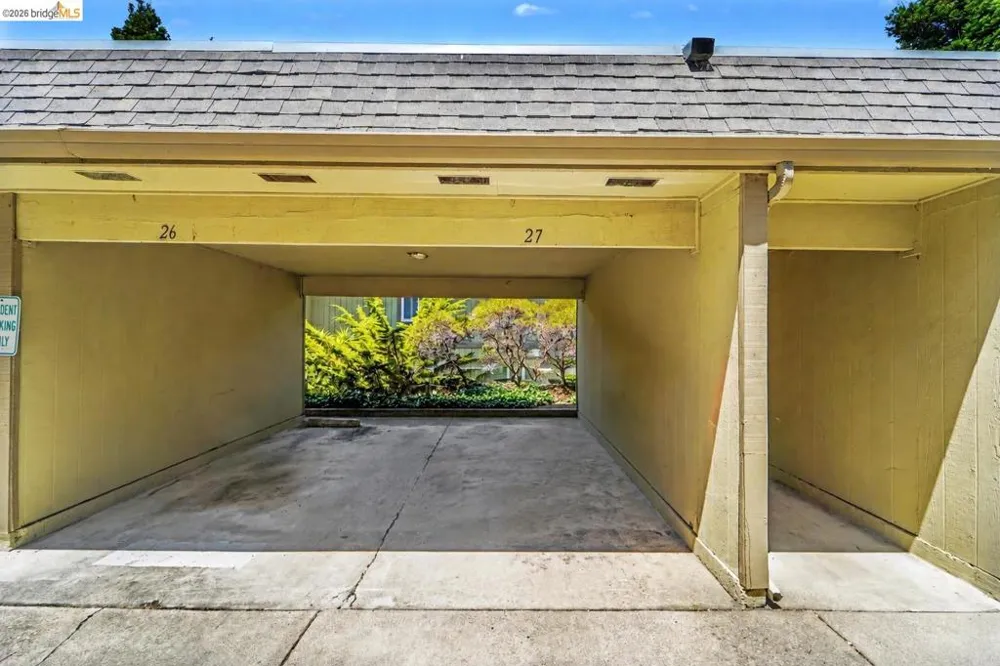 4186 San Pablo Dam Rd #A El Sobrante, CA 94803