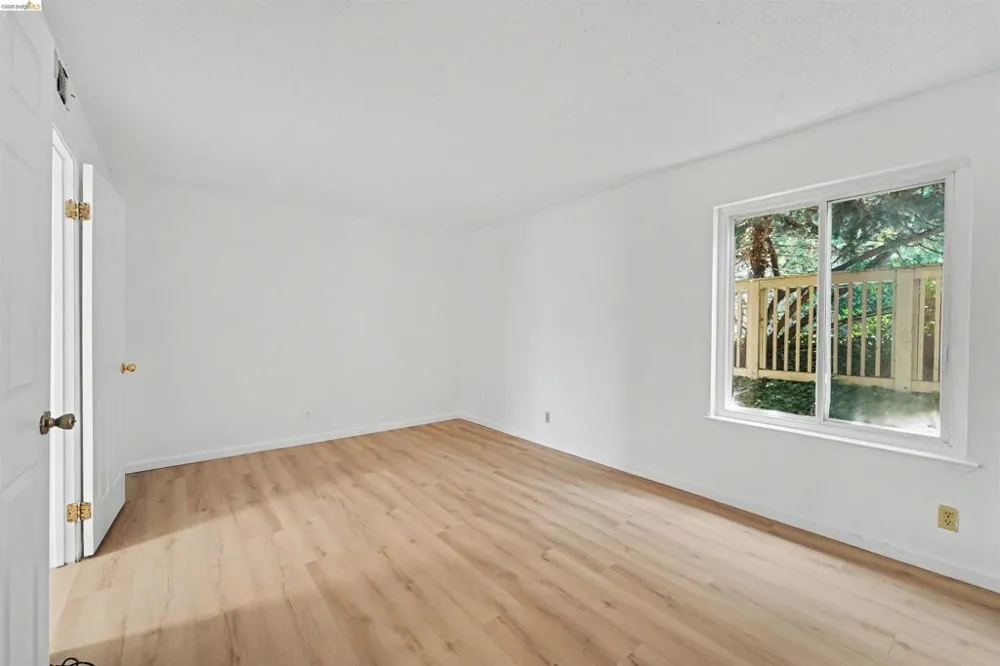 4186 San Pablo Dam Rd #A El Sobrante, CA 94803