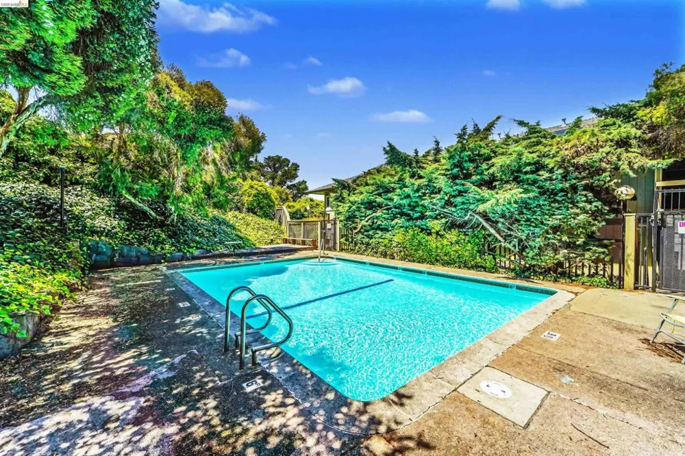 4186 San Pablo Dam Rd #A El Sobrante, CA 94803