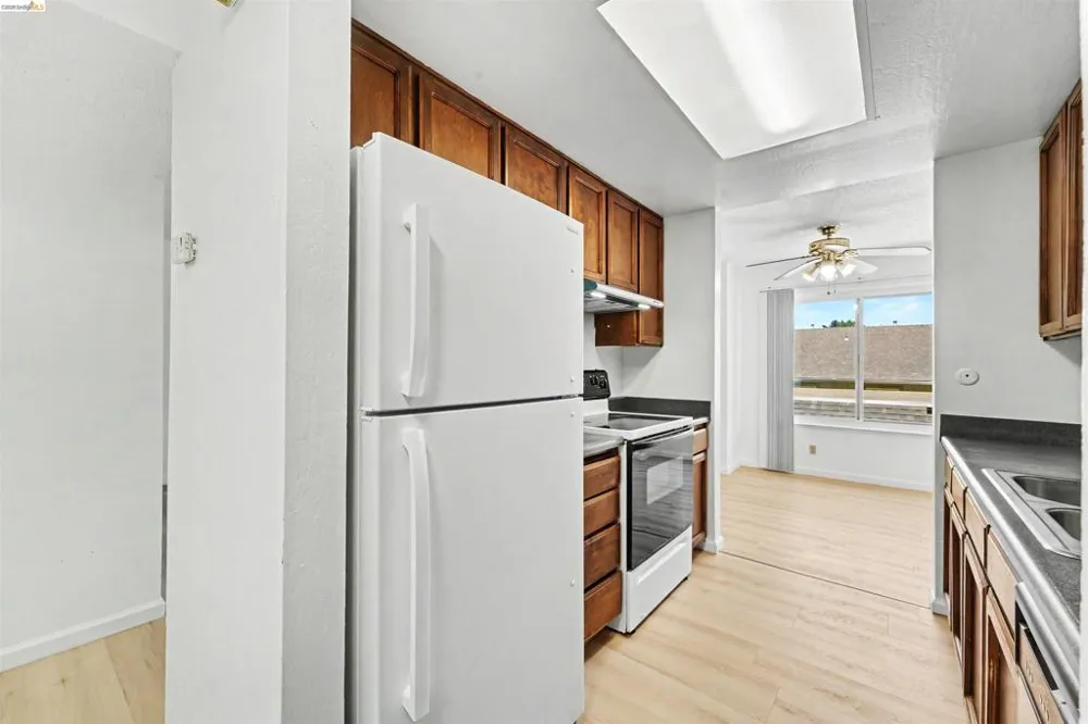 4186 San Pablo Dam Rd #A El Sobrante, CA 94803