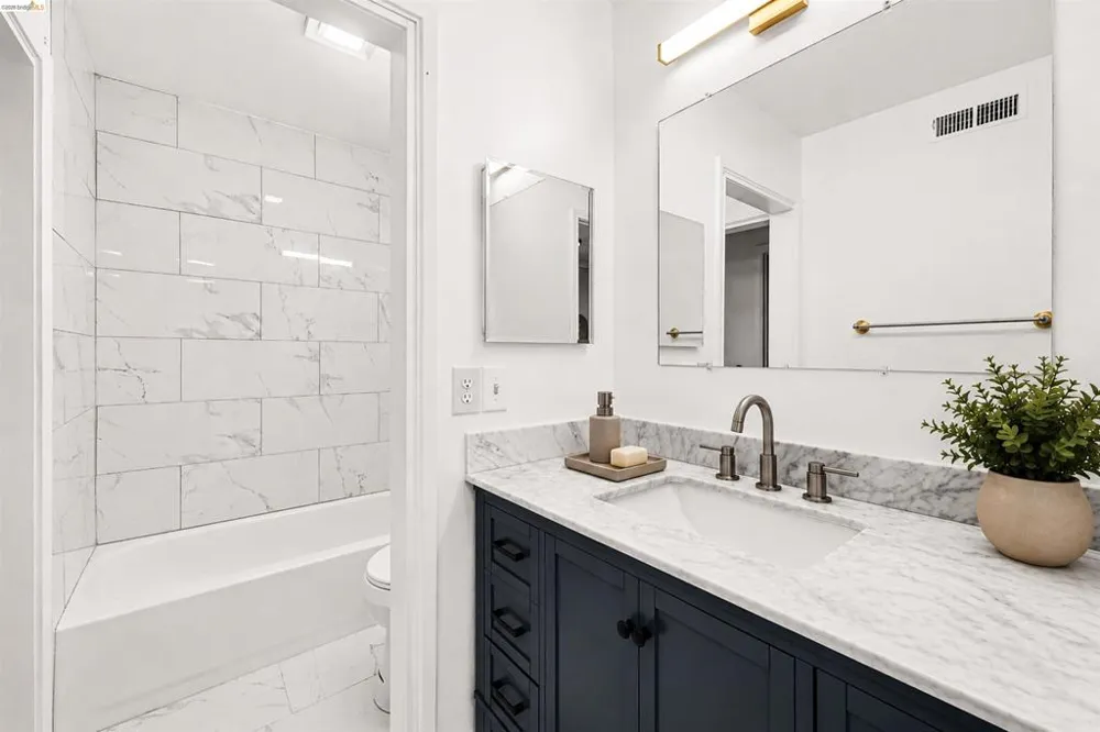 4186 San Pablo Dam Rd #A El Sobrante, CA 94803