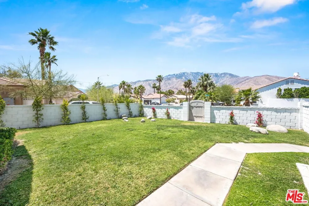 3260 N Avenida San Gabriel Rd Palm Springs, CA 92262