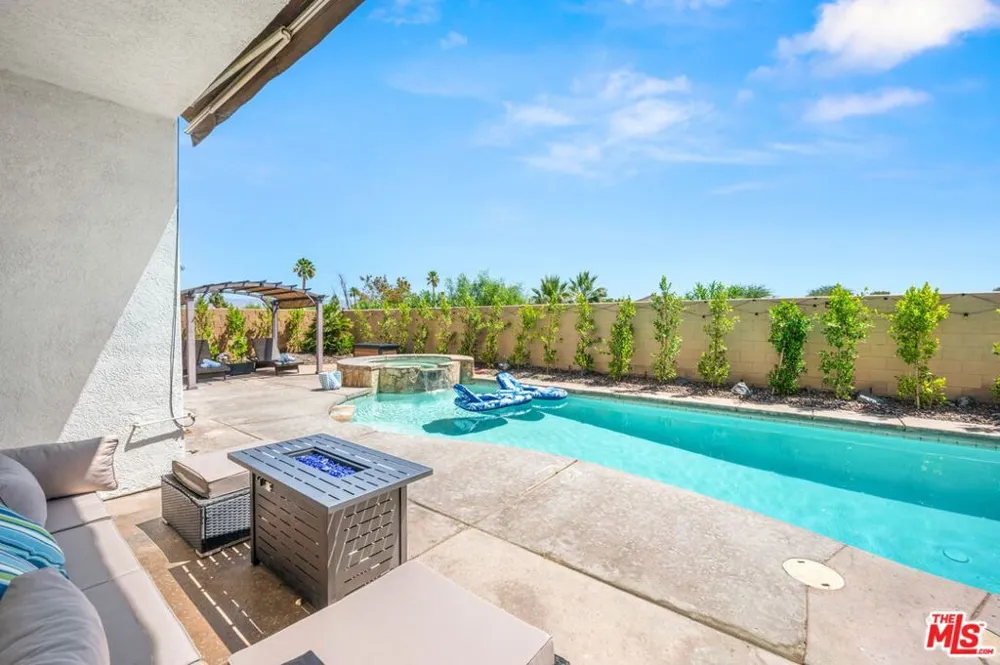 3260 N Avenida San Gabriel Rd Palm Springs, CA 92262