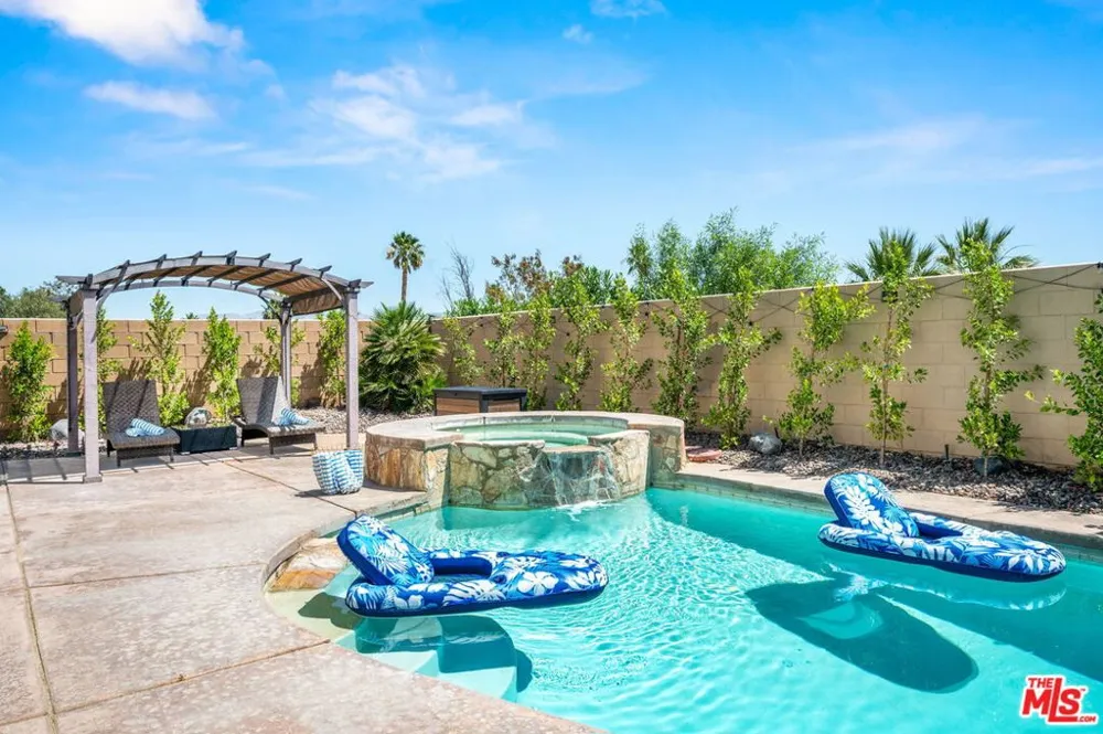 3260 N Avenida San Gabriel Rd Palm Springs, CA 92262