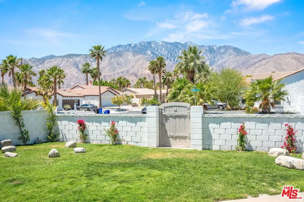 3260 N Avenida San Gabriel Rd Palm Springs, CA 92262