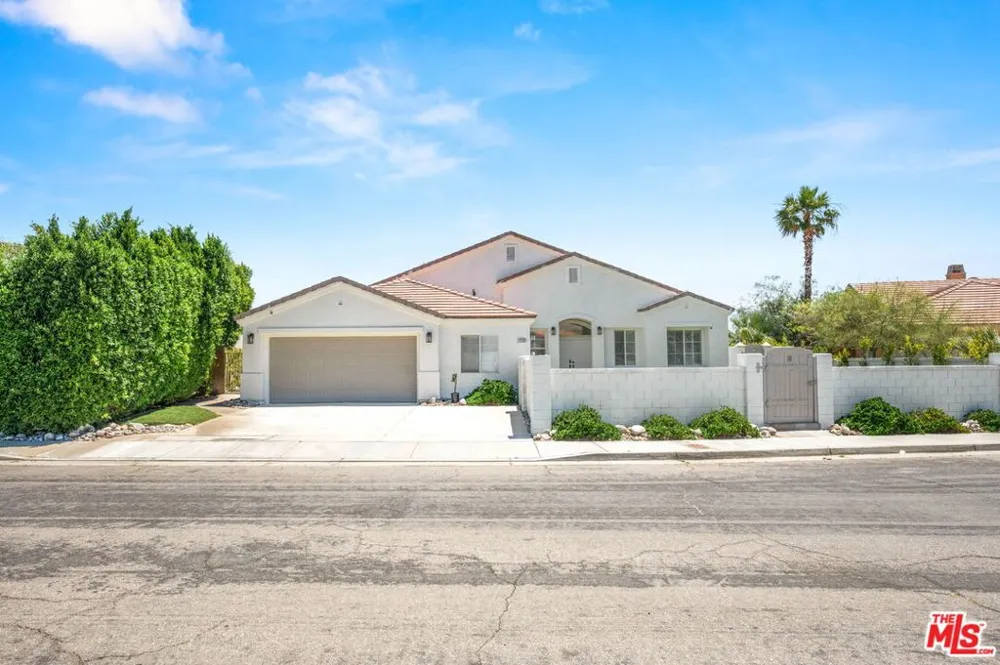 3260 N Avenida San Gabriel Rd Palm Springs, CA 92262