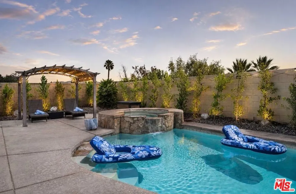 3260 N Avenida San Gabriel Rd Palm Springs, CA 92262