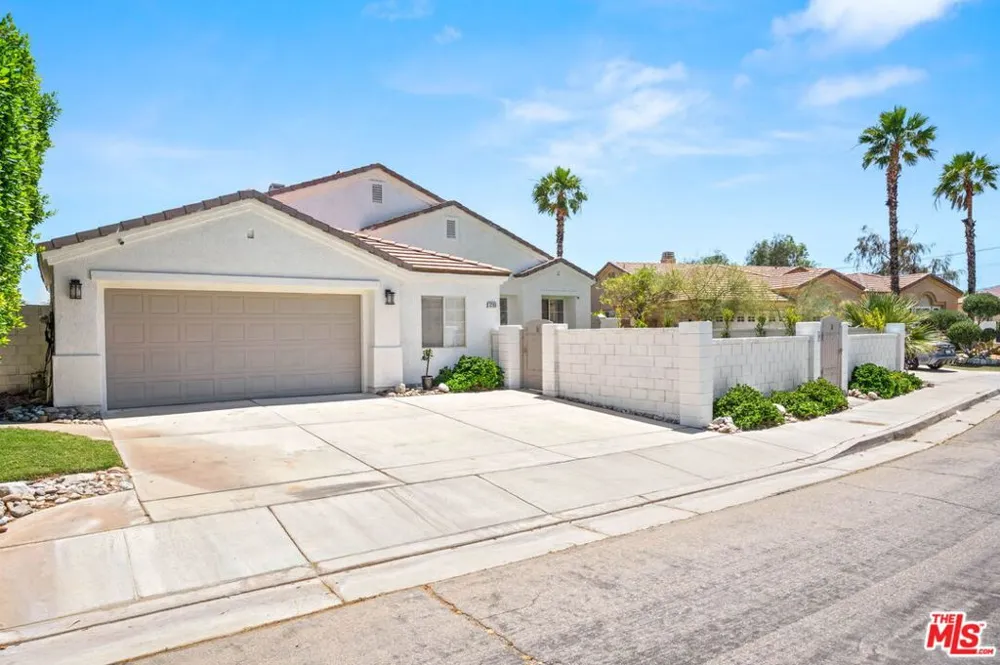 3260 N Avenida San Gabriel Rd Palm Springs, CA 92262
