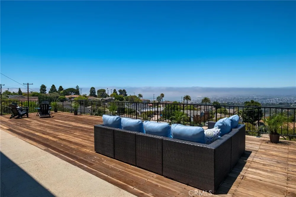 5427 Elmbank Road Rancho Palos Verdes, CA 90275