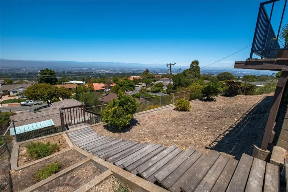 5427 Elmbank Road Rancho Palos Verdes, CA 90275